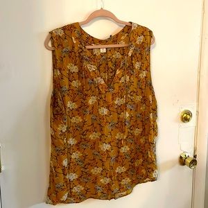 Old Navy sleeveless top, gold with gray and white flowers